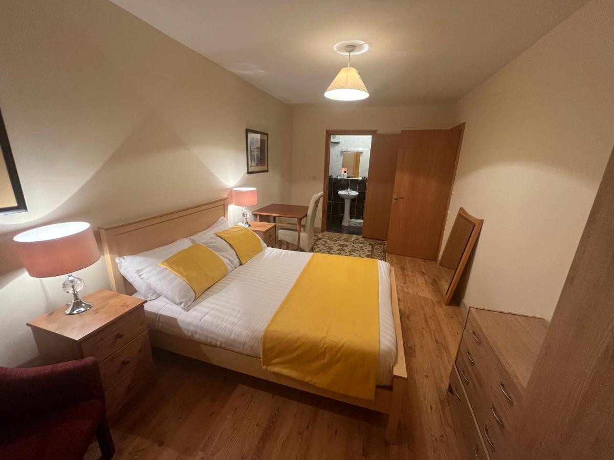 Elegant Rooms And Suites In Knock Knock  Luaran gambar
